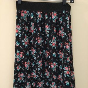 ❤️ Lularoe Lola Skirt